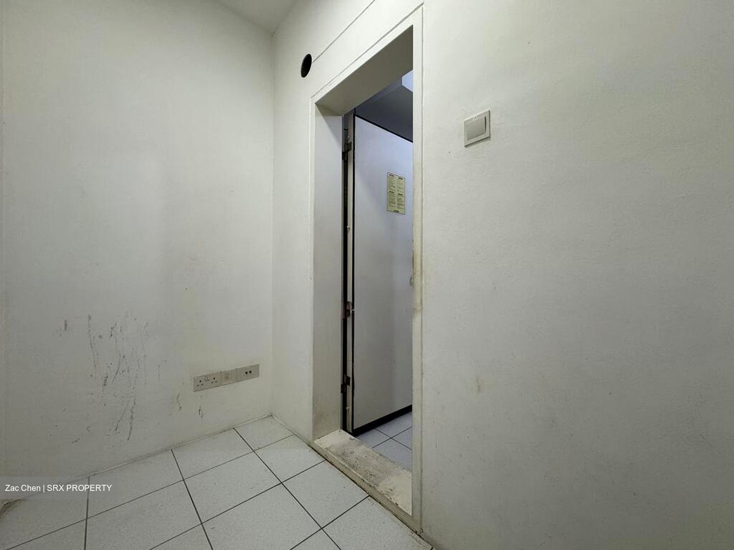 The Esparis (D18), Condominium #522554221
